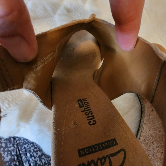 Clarks Helio Float Sand Nubuk Suede Wedge....size 8 - Picture 7 of 8